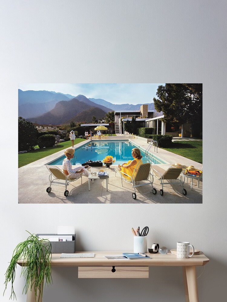 Retro Poolside Host Luxury Lif - مراجعة Luxury Lifestyle Picture وسعره