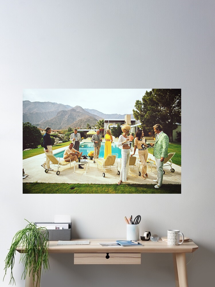 Retro Poolside Host Luxury Lif - مراجعة Luxury Lifestyle Picture وسعره